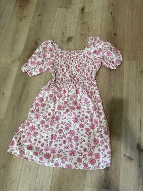 Smocked puffy sleeve dress XS pink floral